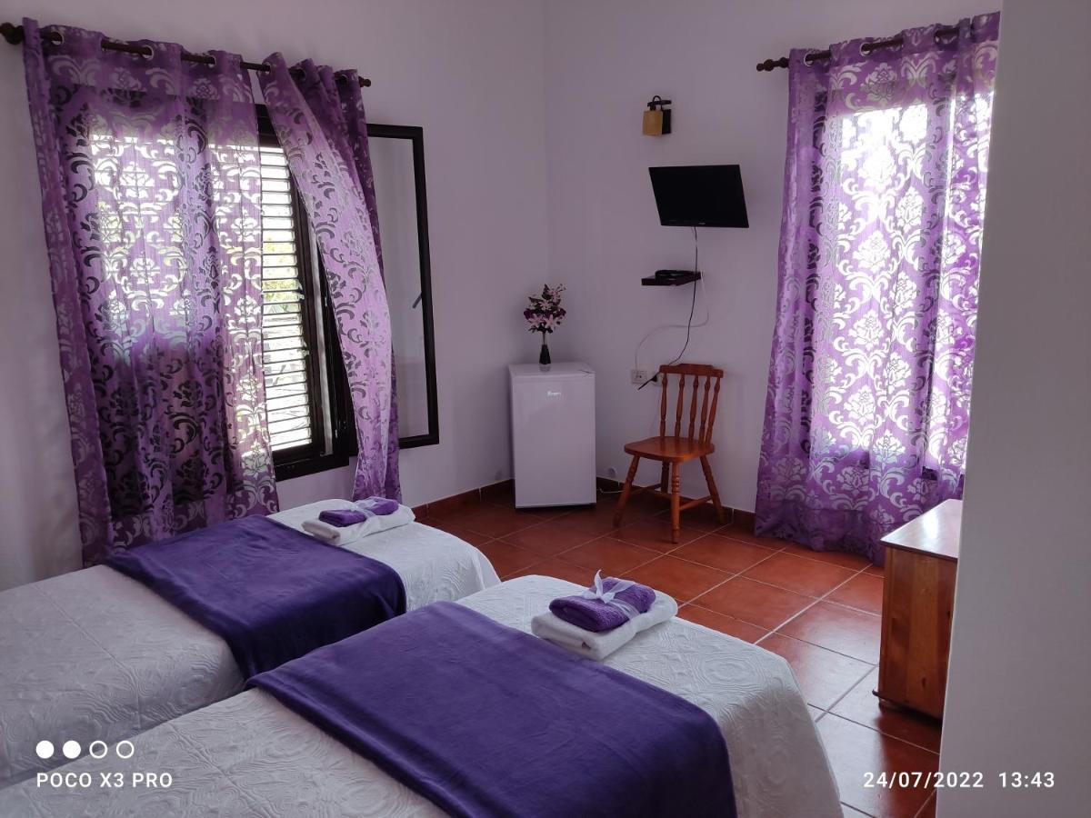 Casa Tilama Número 28 Uga Bagian luar foto